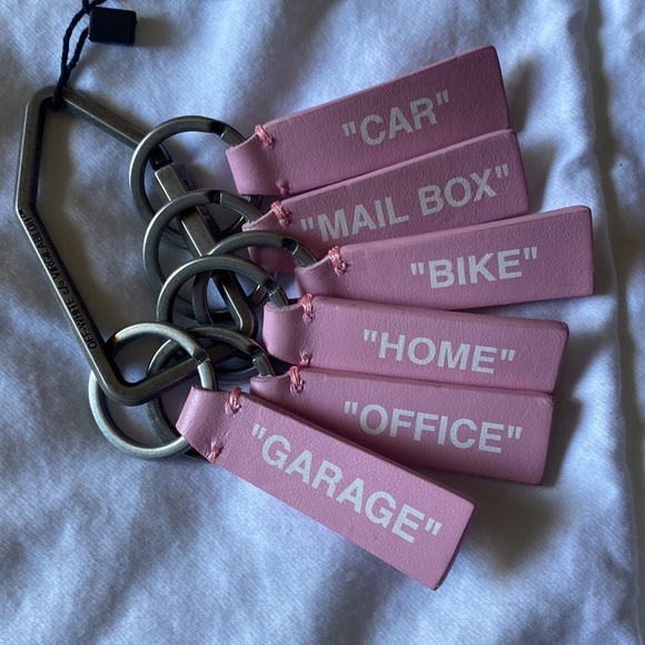 Off- White Multiple Label Key Ring - Picture 4 of 7